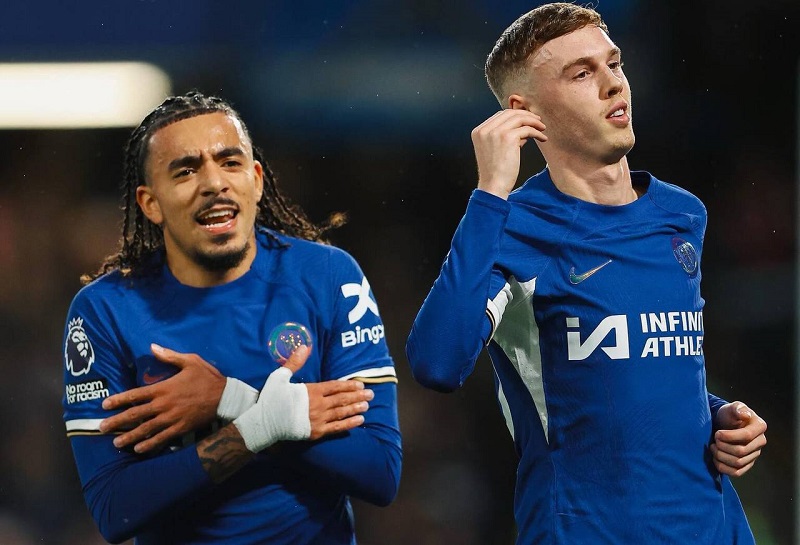 chelsea-co-lop-xe-du-phong-phi-vu-sao-serie